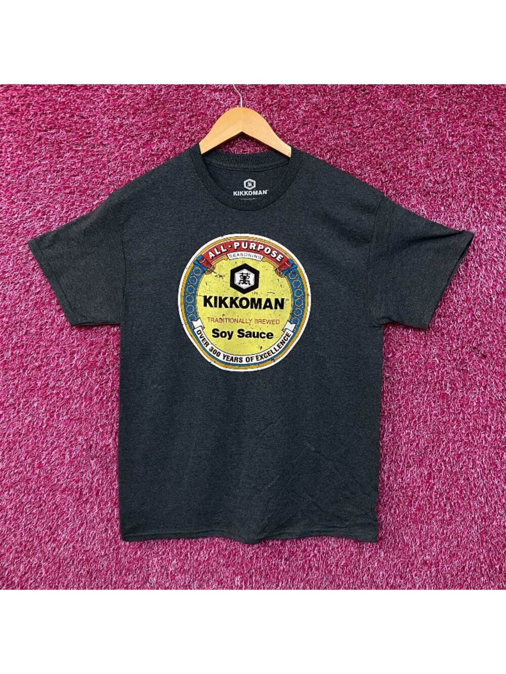 Kikkoman Soy Sauce Logo Graphic T-Shirt Medium